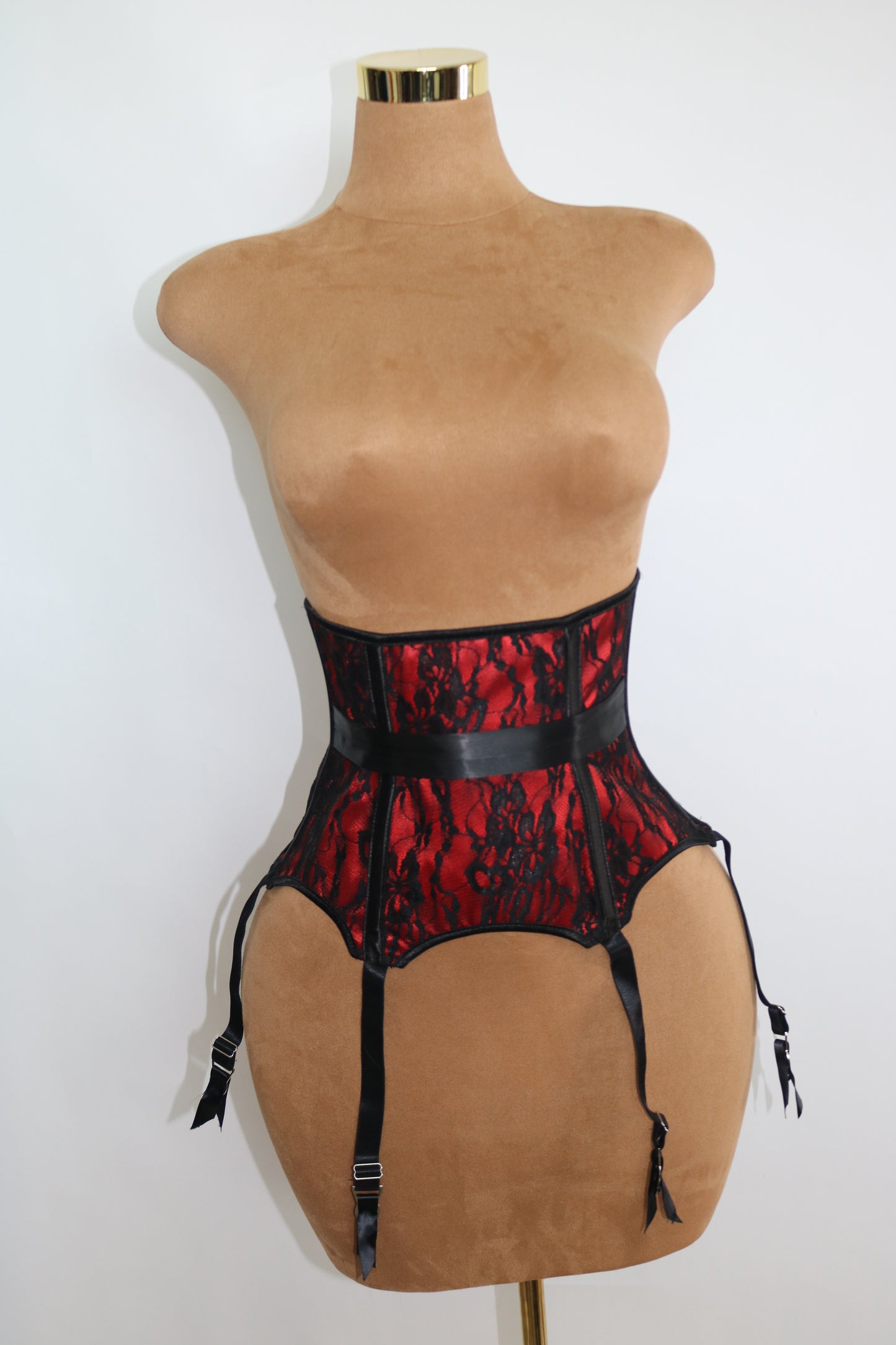 Red Fredricks Of Hollywood corset